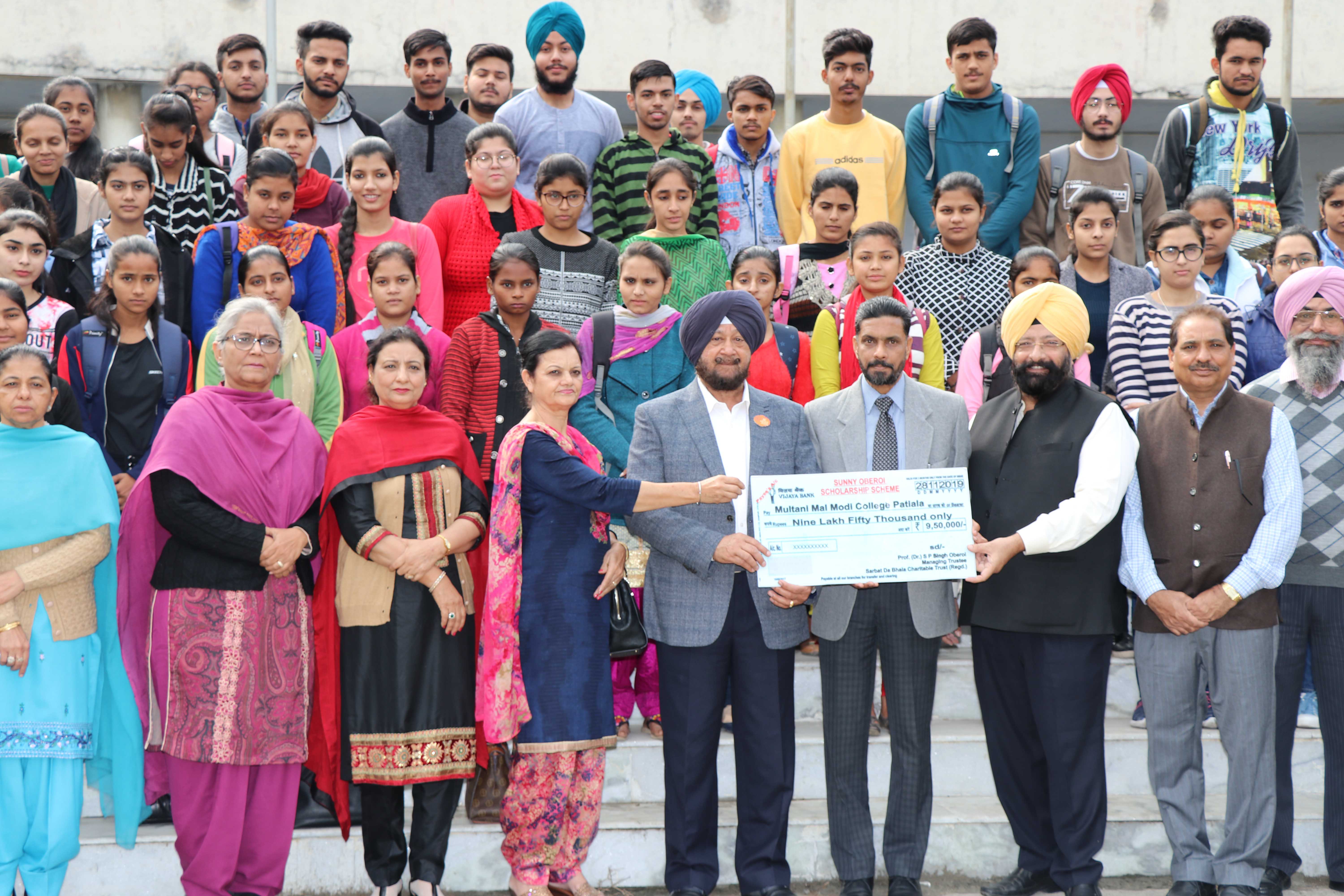 sarbat-da-bhala-trust-distributed-scholarships-worth-9-50-lakh-to