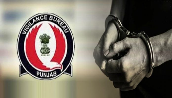 Vigilance bureau nabs ASI Jujhar Singh for taking bribe Rs.5,000 | D5  Channel English